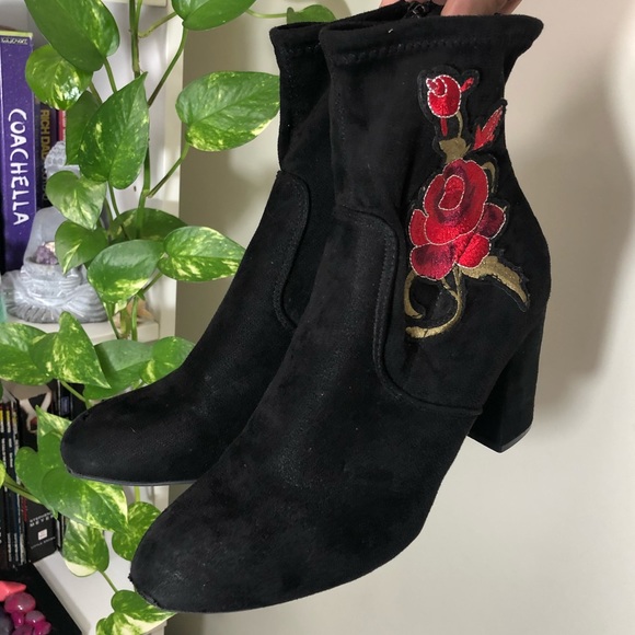 Black Rose Ankle Boots - Picture 2 of 6